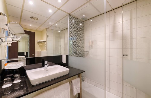 Tullnau Hotel | NOVINA HOTEL Wöhrdersee Nürnberg City