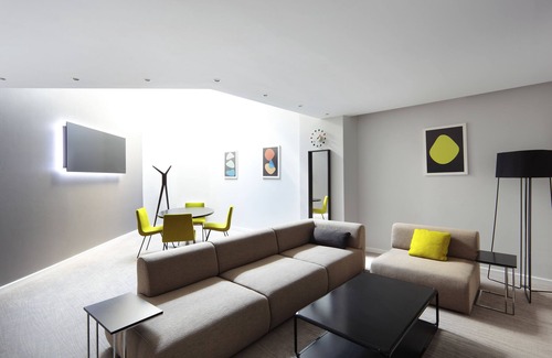 Quartier Administrations Hotel | Novotel Atria Nimes Centre