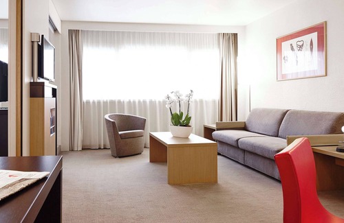 Quartier Administrations Hotel | Novotel Atria Nimes Centre