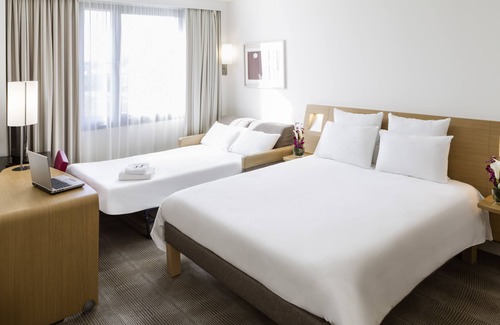 La Pierre-Heuze Hotel | Novotel Caen Cote De Nacre