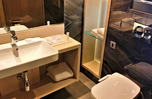 Industrial Area Phase I Hotel | Novotel Chandigarh Tribune Chowk