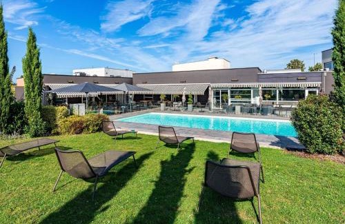 Muire - Haubette Hotel | Novotel Reims Tinqueux