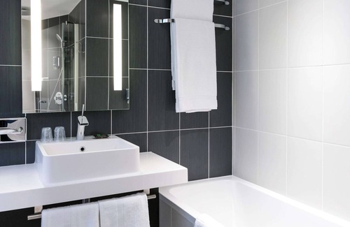 Plaisance Hotel | Novotel Suites Paris Expo Porte de Versailles