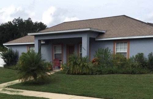 Turnbull Plantation House | NOW AVAILABLE! POOL HOME, PET FRIENDLY NEAR THE BEACH