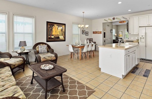 Sunset Island House | Now Featuring For 2025: White Lotus Suite, Pirate Loft, 85" 4K QLED TV & More !