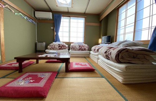 Nozawaonsen Bed & Breakfast | Nozawa Dream Central