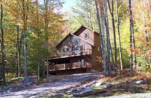 Davis House | NP17-Romantic Getaway! Close to towns! Hot tub!