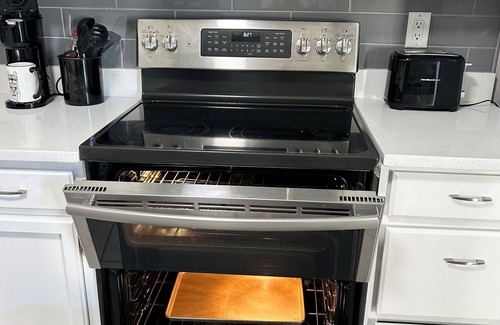 Paradise Valley Village Condo | nParadise Valley 2BR Condo in Phoeniz, AZ Sleeps 6 Cozy & Convenient