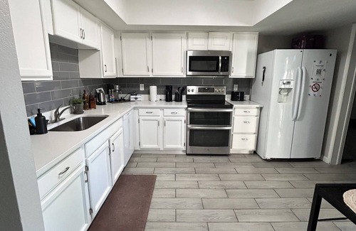 Paradise Valley Village Condo | nParadise Valley 2BR Condo in Phoeniz, AZ Sleeps 6 Cozy & Convenient
