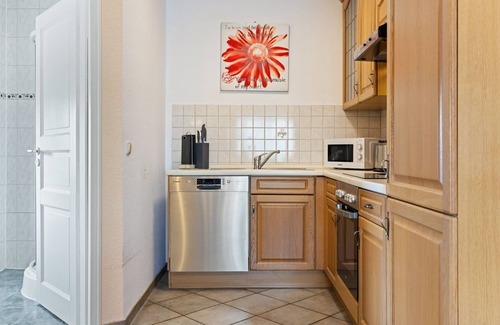 Kuehlungsborn Apartment | Nr. 2 Ferienwohnung mit Terrasse und Garten - Ferienwohnungen Haus Anna OFC 26