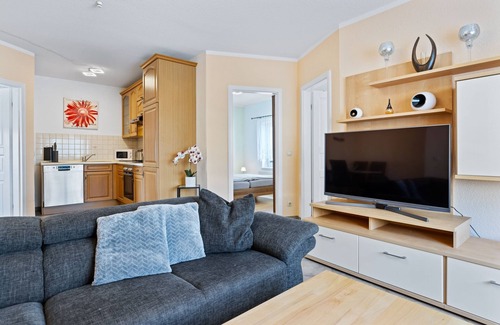 Kuehlungsborn Apartment | Nr. 2 Ferienwohnung mit Terrasse und Garten - Ferienwohnungen Haus Anna OFC 26