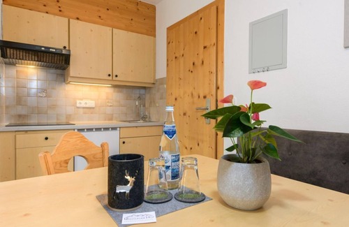 Wallgau Apartment | "Nr. 3 - Barmsee" apartment, shower, WC, 1 bed. - Wallgauer Hof, vacation apartments