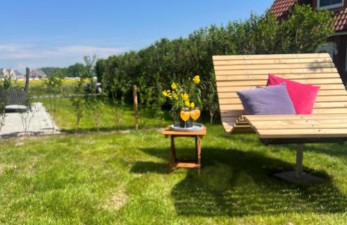 Carolinensiel Apartment | Nr 91 - Ferienwohnung "Deichglück" Am Schlafdeich