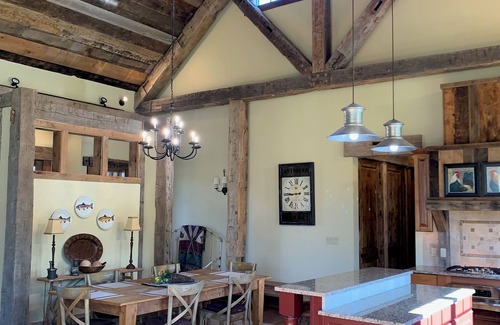 Divide Cabin | nRiverfront Timber-framed Hunting Lodge; Ideal SW Montana location; Wi-Fi