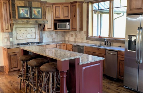 Divide Cabin | nRiverfront Timber-framed Hunting Lodge; Ideal SW Montana location; Wi-Fi