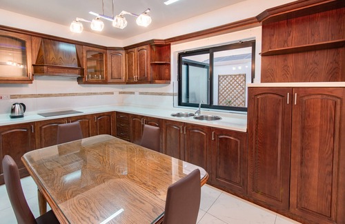 Birkirkara Apartment | nStylish, Spacious & Modern retreat, located in the hearth of Malta!