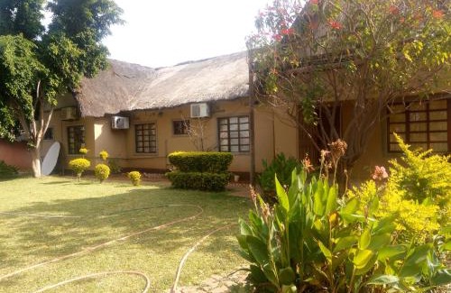Francistown House | Ntshe River Lodge