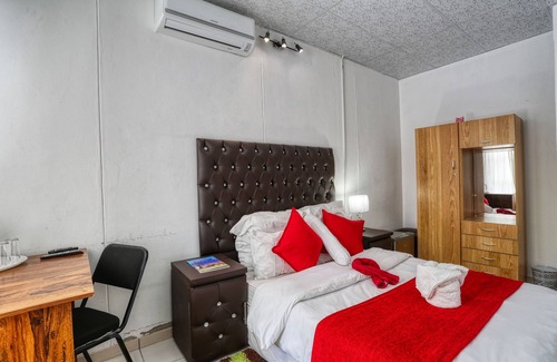 Oshakati Cabin | Ntunda Lodge