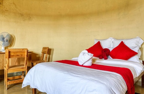 Oshakati Cabin | Ntunda Lodge