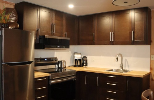 Lake Cowichan House | Nuestra Casa – Beautiful and spacious downstairs suite in Lake Cowichan