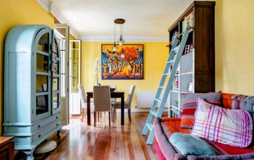 Bilbao la Vieja Apartment | Nuestro refugio - Casco Viejo con wifi y parking gratuito-