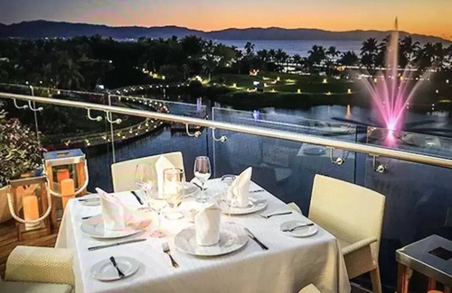 Bucerias Resort | Nuevo Vallarta Grand Luxxe Loft contact me for available week