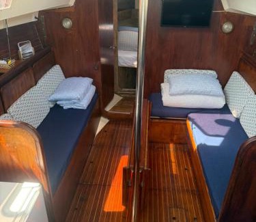 Le Port Boat Rental | nuit insolite sur un bateau