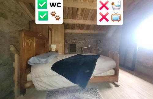 La Chapelle-Themer House | Nuit insolite, chambre au dessus d'une étable