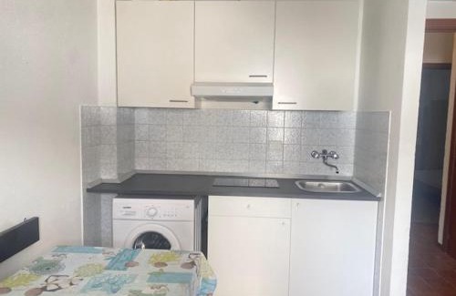 Numana Apartment | Numana centro, 3 posti aria condizionata pass auto