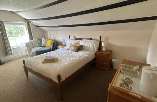 Huntley Hotel | Number 2 at The Red Lion