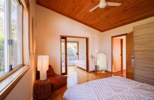 Dargan House | Nunyara - Mountain Views, Rural, Kangaroos, Birds