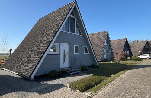 Fedderwardersiel House | Nurdachhaus mit Blick ins Grüne- ruhige Lage nahe Yachthafen Fedderwardersiel