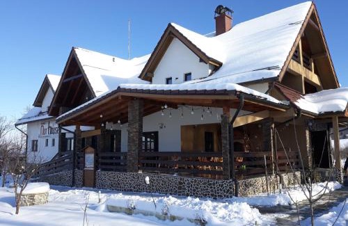 Malaiesti House | NUT HOUSE Retezat