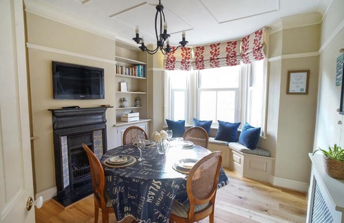 Cowes House | Nutcroft, Cowes