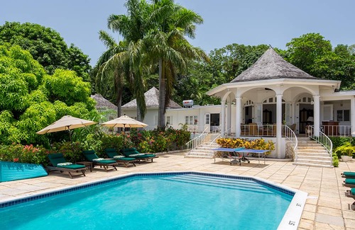 Montego Bay Villa | Nutmeg