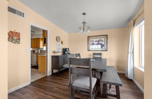 Casas Adobes House | NW Tucson family friendly house with Catalina mountain views