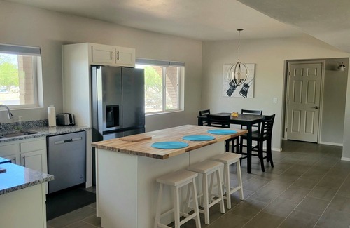 Casas Adobes West House | NW Tucson house with beautiful views of the Catalina Mountains
