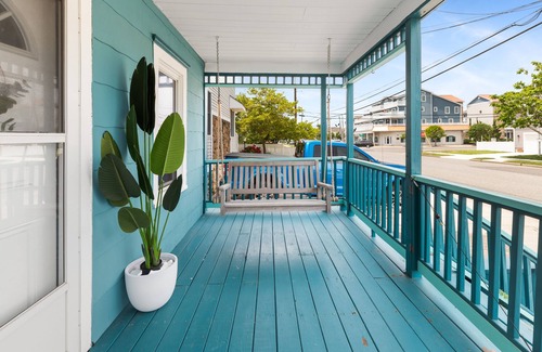 North Wildwood Apartment | NWW 3 BR 2 blocks f beach/boards