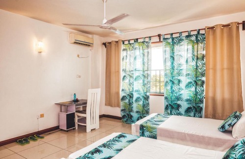 Mombasa Apartment | Nyali Oceanview apartments next to beach with swimming