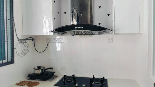 Kampung Shee Tan Apartment | Nyaman Sweet Home