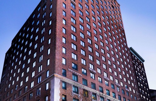 Lincoln Square Apartment | NYC Getaway! Great Amenities & Proximity to American Museum of Natural History!