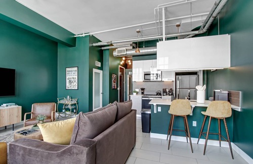 Downtown Los Angeles Apartment | NYC-Style Loft w/Rooftop Pool, Free Parking + Downtown Location