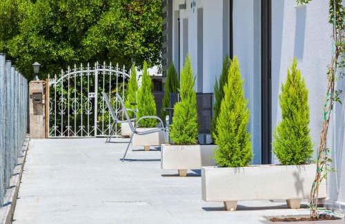 Pefkochori Hotel | Nymphes Deluxe Accommodation Pefkochori