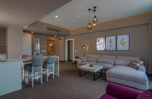 Constanta Hotel | Nyota Hotel & Conference Center