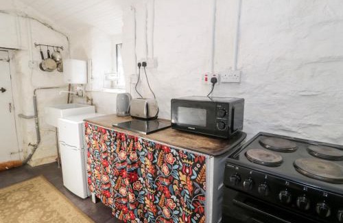 Rhiwbryfdir House | Nyth Yr Eryr