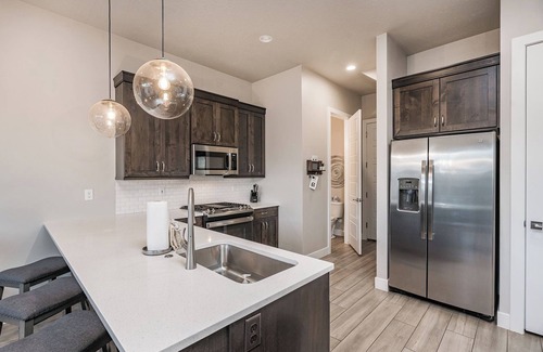 Santa Clara House | O-61&62| Sleeps 54 * 2 Private Pools * 2 Hot Tubs * Games * Ping Pont * BBQ