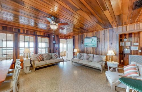 Bahama Beach House | O'Grady's Main Sail