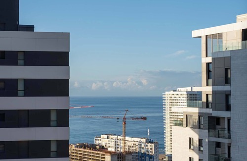 Bat Yam Apartment | O&O Group - 3BR Skyline Retreat on the 24th Floor