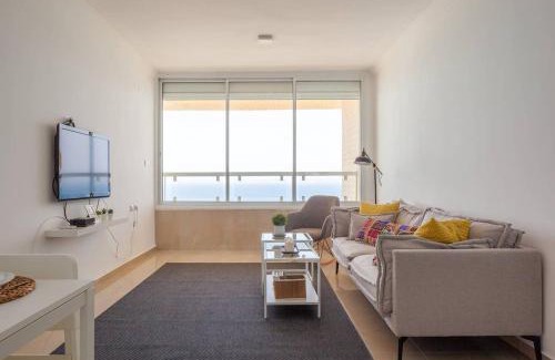 Bat Yam Apartment | O&O Group-Exciting Beach View Best Loc Bat-Yam 3BR