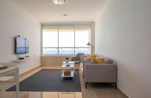 Bat Yam Apartment | O&O Group-Exciting Beach View Best Loc Bat-Yam 3BR